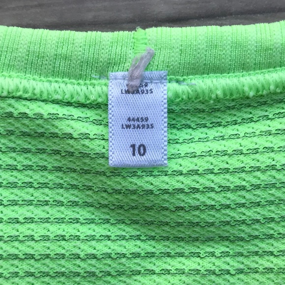 Lululemon Run: Swiftly Tech Short Sleeve V-Neck - Picture 8 of 12